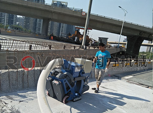 路面抛丸机在济南东二环施工现场